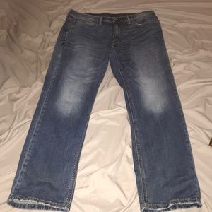 Levi jeans size 34 x 32